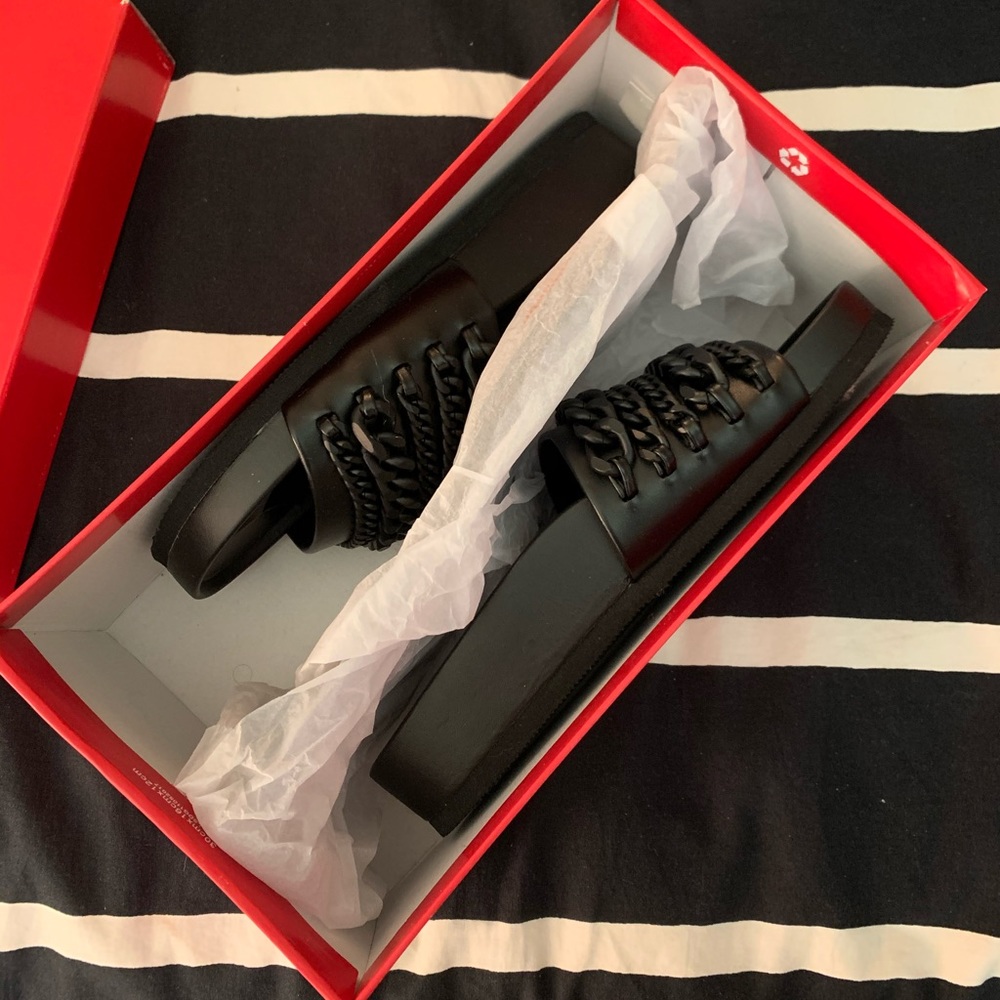 Women’s black sandals! Brand new!